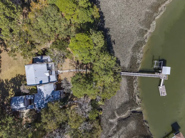 8340 Crooked Creek Ln, Edisto Island, SC 29438