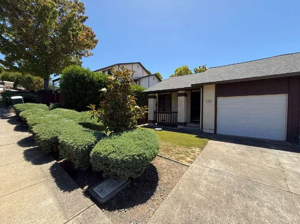 1591 Merritt Dr, Novato, CA 94949
