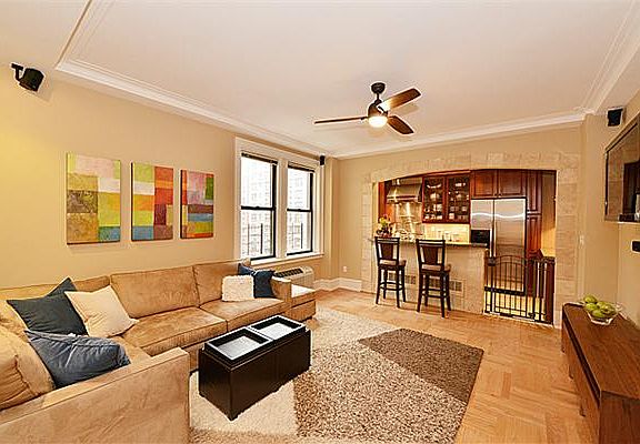 4th image of 522 W End Ave APT 10C