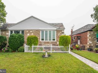2015 Napfle St, Philadelphia, PA 19152