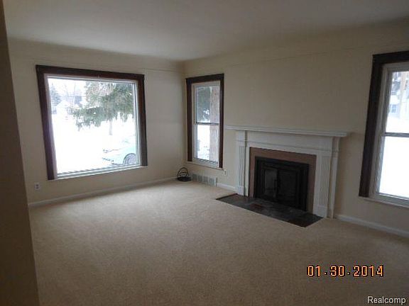 2nd image of 434 Shoreview Dr
