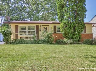 445 Willow Rd, Wauconda, IL 60084