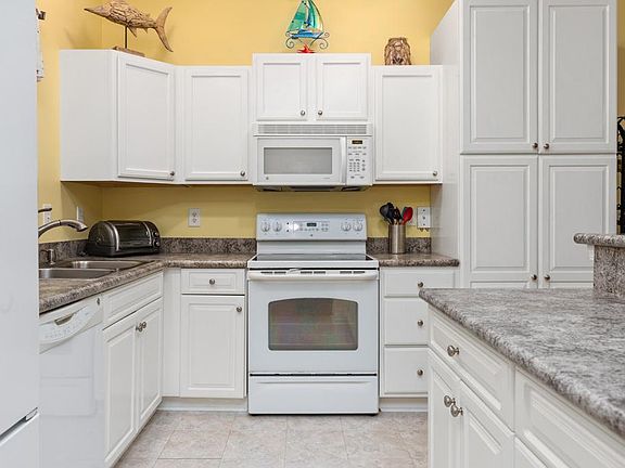 5th image of 4134 Vanessa Dr #13