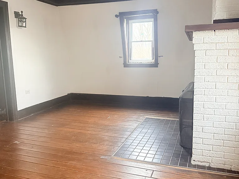 290 2nd Ave #3 — Photo 6