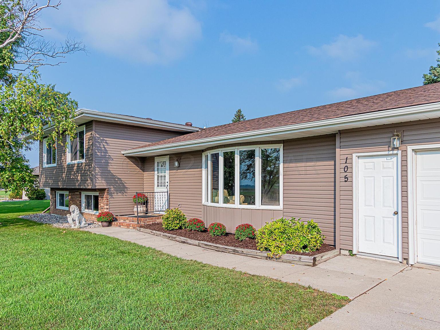 105 Oxbow Dr, Oxbow, ND 58047 Zillow