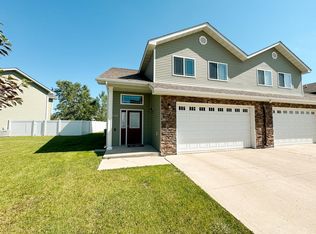 2320 14th St NW, Minot, ND 58703