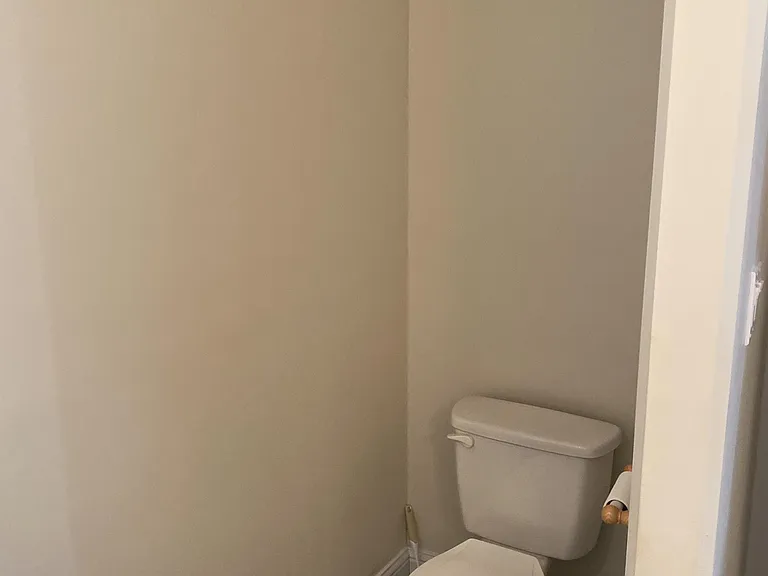 247 Oak Dr — Photo 8