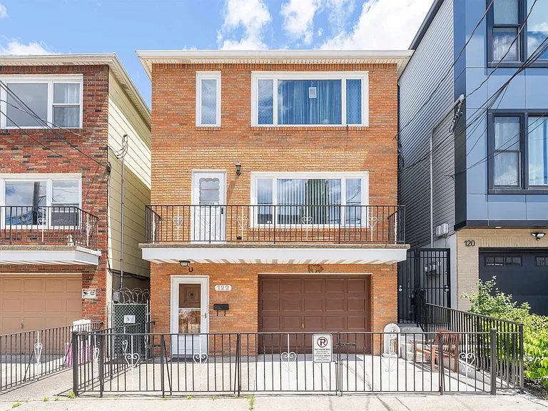 122 Graham St #3 — Photo 1