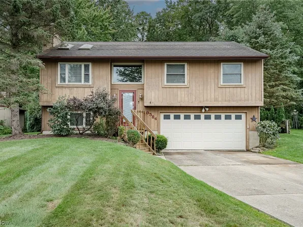 9584 Hoose Rd, Mentor, OH 44060
