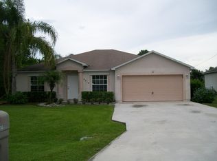 5717 NW Cullom Ct, Port Saint Lucie, FL 34986