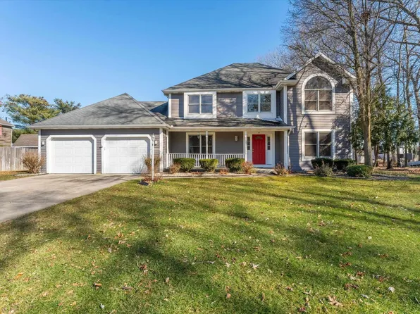 51384 Fallen Leaves Dr, Granger, IN 46530