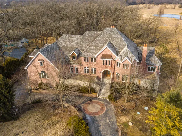 22531 N Trillium Ct, Barrington, IL 60010