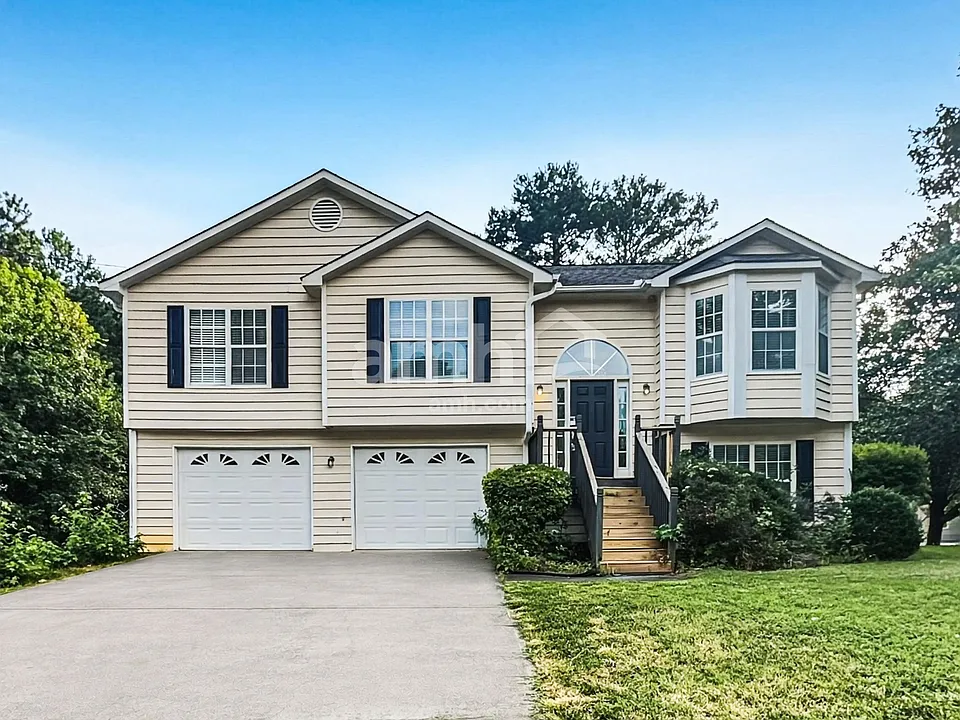 1500 Chalet Cir