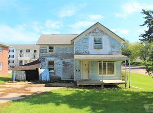1122 Reed St, Grinnell, IA 50112
