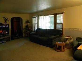 5th image of 913 Westwood Dr