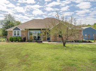 4796 Red Oak Cir, Aubrey, TX 76227