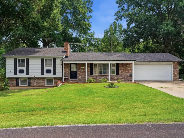 3304 Mexico Gravel Rd, Columbia, MO 65202