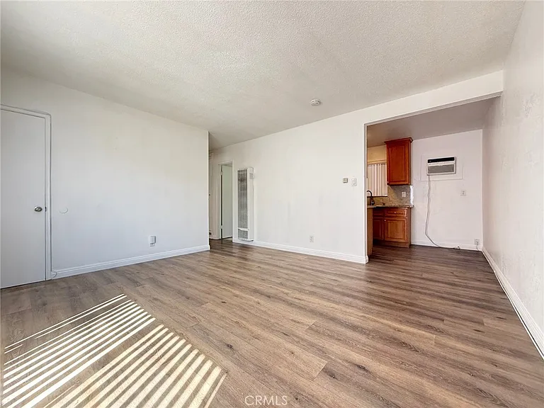 5152 San Bernardino St — Photo 4