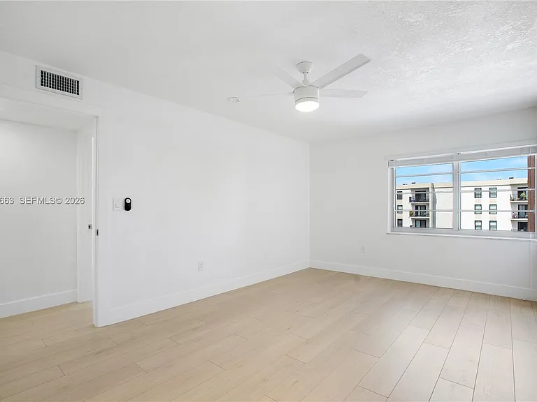 4670 W 13th Ln #411 — Photo 16
