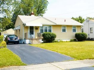 706 La Clede Ct, Youngstown, OH