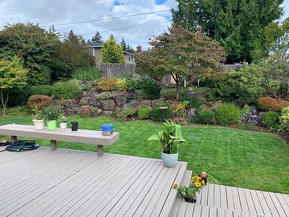 5th image of 11922 30th Ave SW