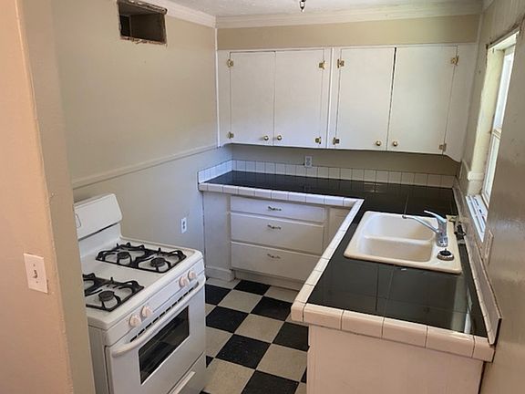 4th image of 1032 E Turney Ave APT 1