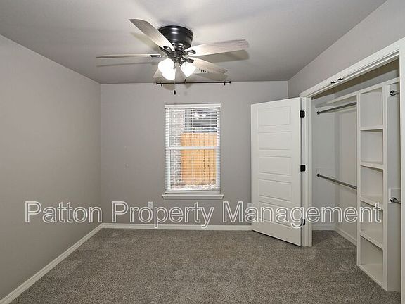 4th image of 14411 Periwinkle Dr Unit 4