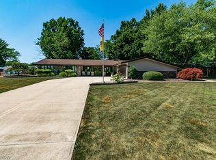 7618 Roselawn Dr, Mentor, OH 44060