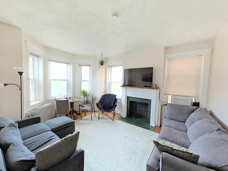 5 Spofford Rd — Photo 3