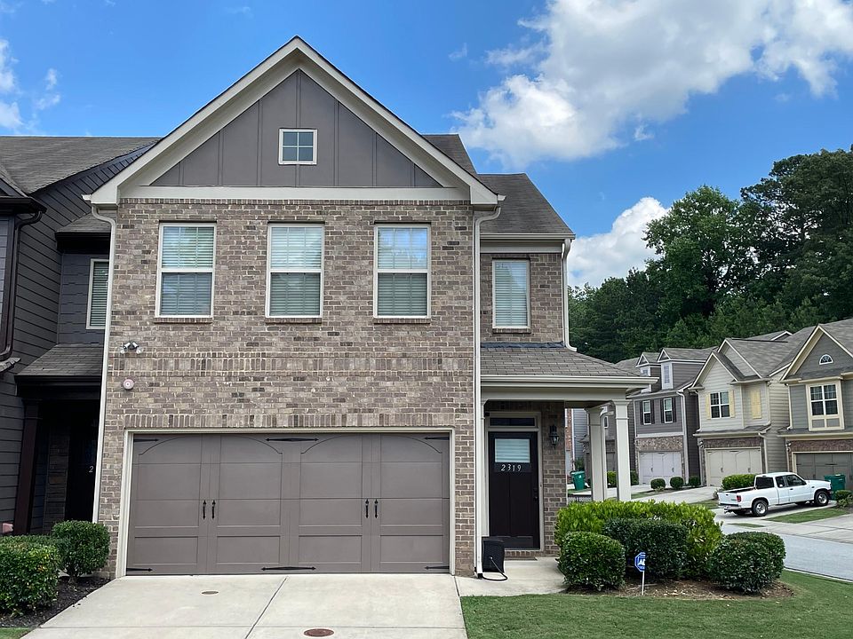 1st image of 2319 Oakton Pl SE