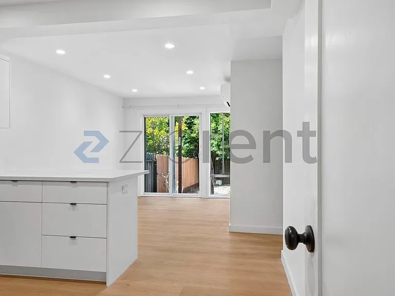 156 Ledyard St #D — Photo 5