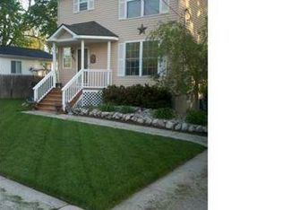 402 North St, Holly, MI
