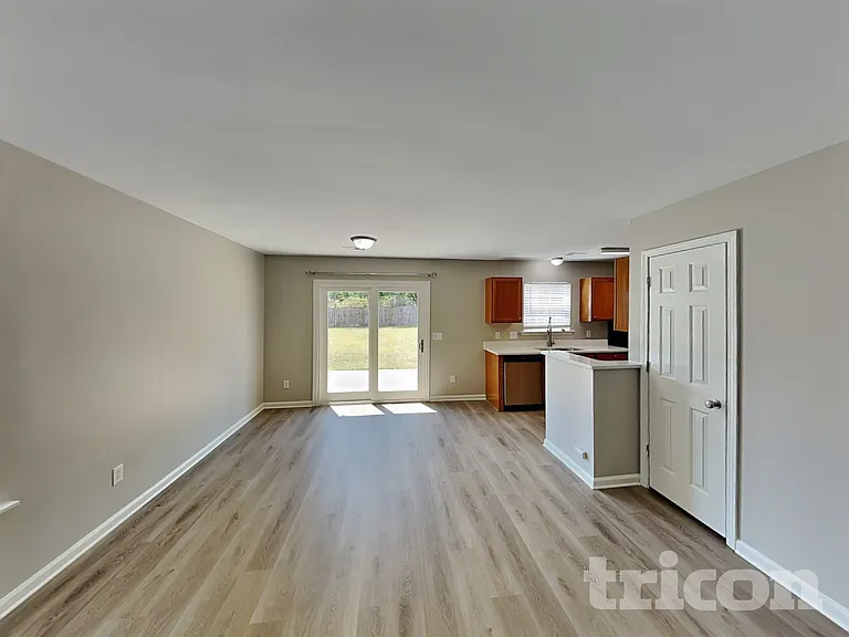 316 Drooping Leaf Rd — Photo 4