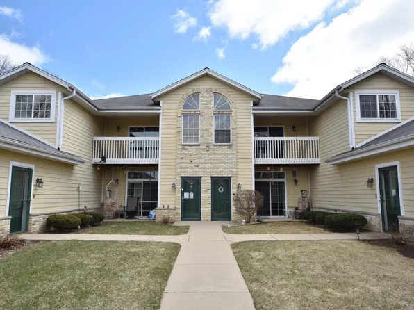 1479 Garay LANE #207, Port Washington, WI 53074