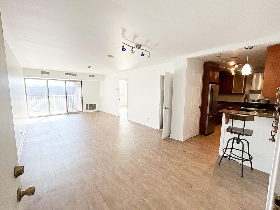 1st image of 3415 W End Ave #1009D