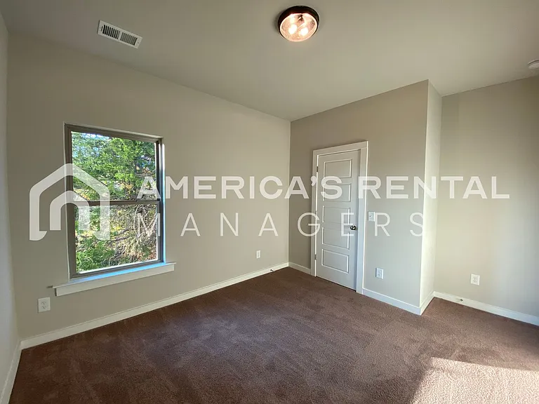 68 Granvil Way — Photo 22