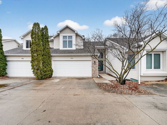 2811 SE 22nd St Unit 920, Des Moines, IA 50320