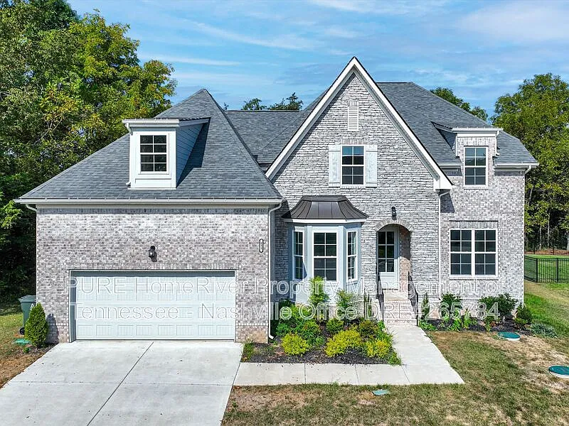 4 bed, 3.5 bath, 3362 sqft, $4,170 — Photo 3