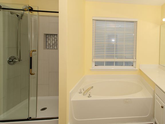 5th image of 132 Shadow Mountain Ln