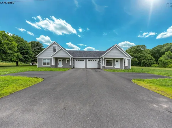 245/247 Ward Rd, Greenwood Square, NS B0P 1R0