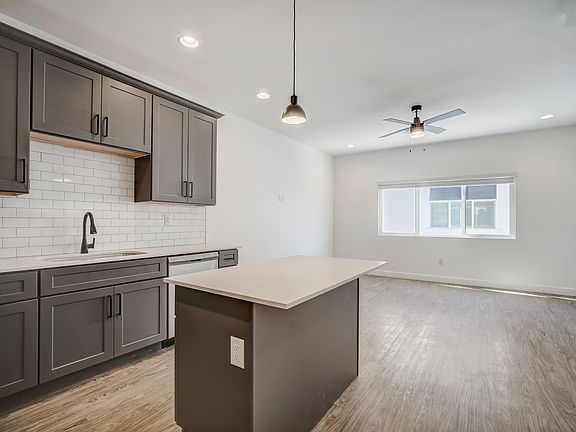 5th image of 3725 E Earll Dr #3B-3Ba-1306Sqft