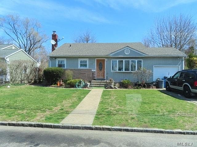 1st image of 162 New York Ave