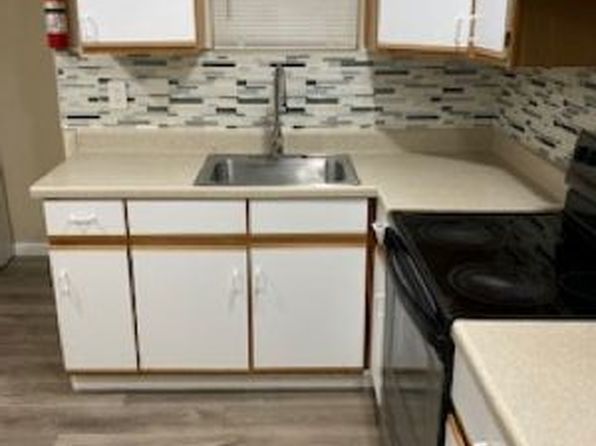 208 W Cherry St FLOOR 1, Shenandoah, PA 17976