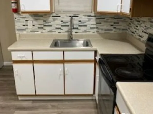 208 W Cherry St Floor 1, Shenandoah, PA 17976