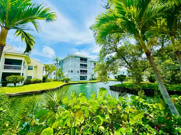 6825 Stones Throw Cir N #1202, Saint Petersburg, FL 33710