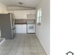 3171 NW 28th St #A, Miami, FL 33142