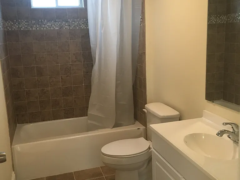 73 Varney St #73 — Photo 6