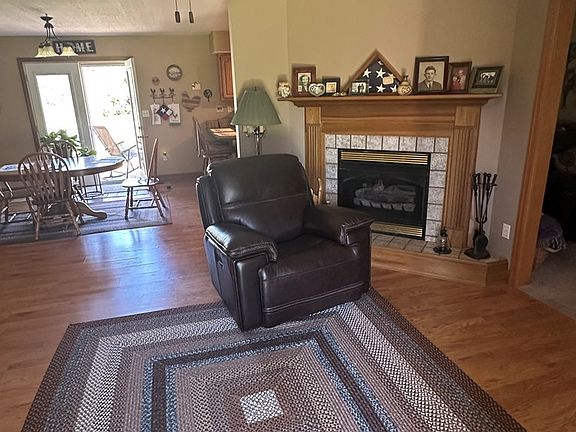 5th image of 1156 Prosperity Rd