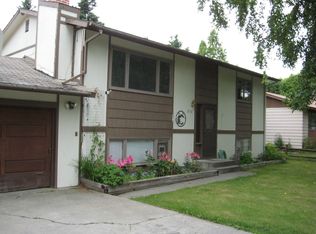 8118 Blackberry St, Anchorage, AK 99502