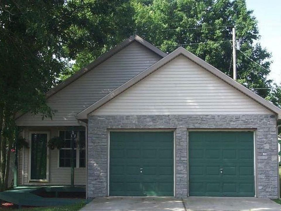 1st image of 363 Green Fields Ln